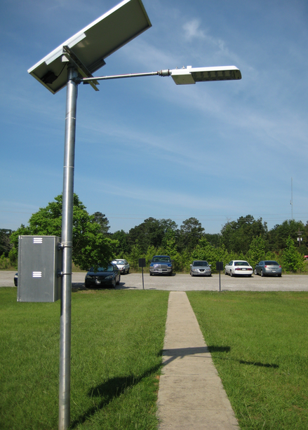 Iluminação LED Solar acendeu uma pequena aldeia em Chongming