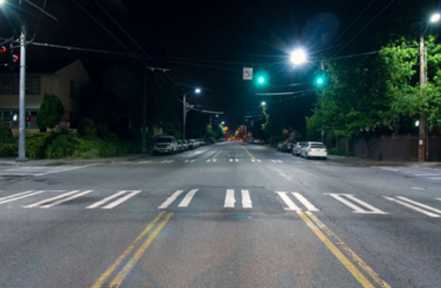 Iluminação LED para substituir as luzes de rua tradicionais precisam para melhorar a confiabilidade