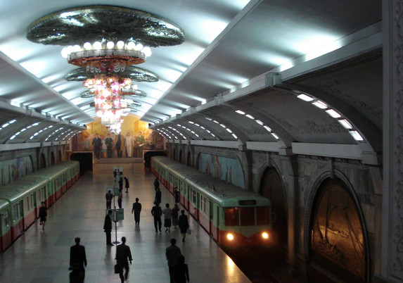 Iluminação LED Metro reafirmar suas habilidades